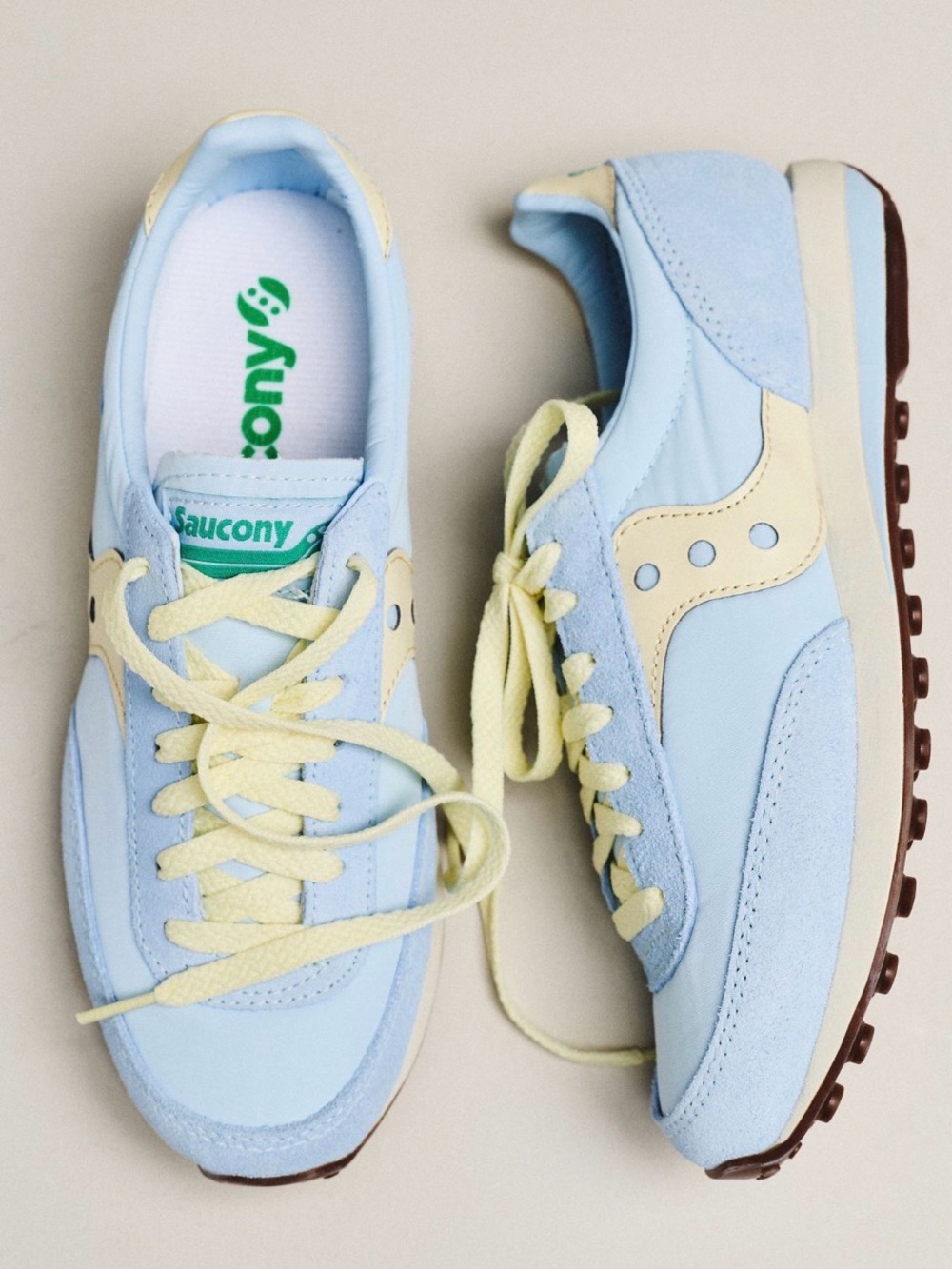 Saucony Women's Pastel Blue Sneakers with Green Laces - Picture 2 of 3
